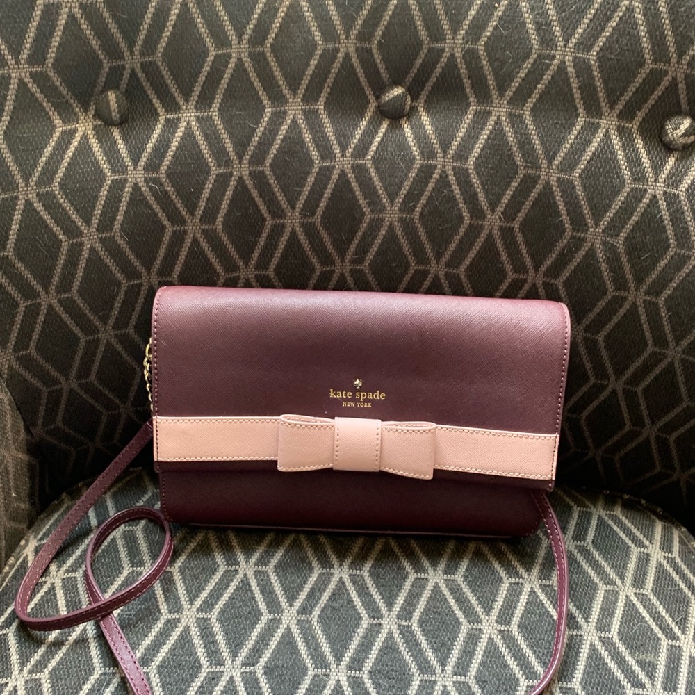 SOLD! Kate space bow crossbody